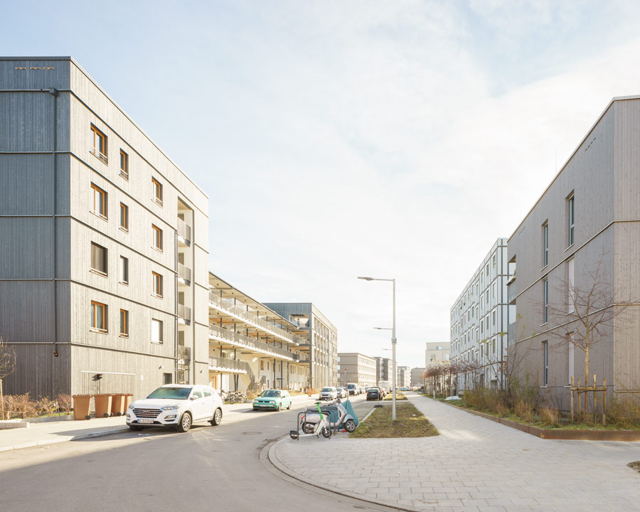 Genossenschaftlicher Wohnungsbau 'Gemeinsam Freiham', Blick Richtung Süden in die Marie-Luise-Jahn-Straße