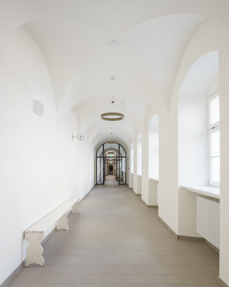 Ursulinenkloster Landshut, Flur im Mitteltrakt, 2026